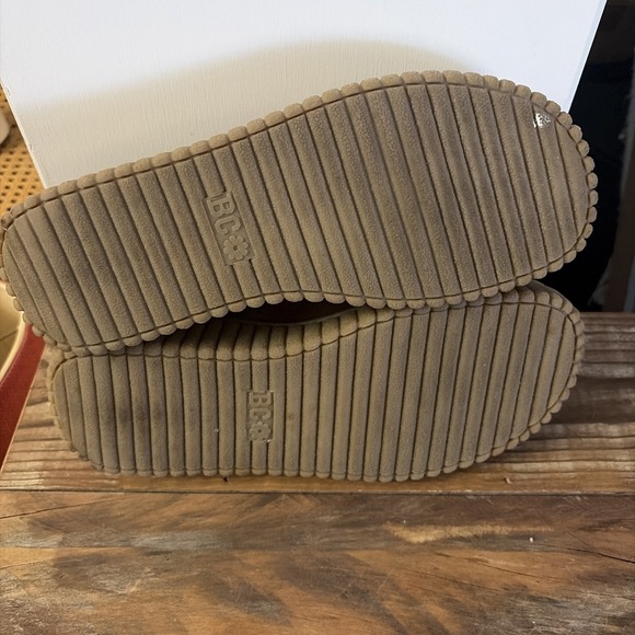 BC FOOTWEAR Women Tan Suede Lace Up Platform Wedges Shoes Slip On Size 8.5 - Picture 9 of 9